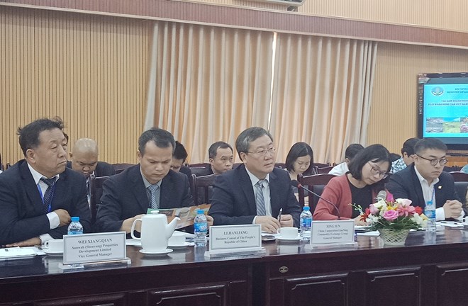 中方代表團(tuán)。圖自越通社